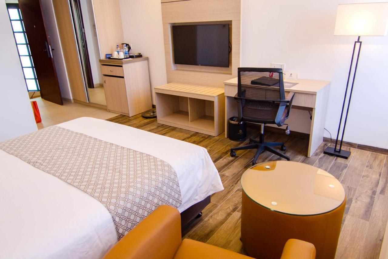 Best Western Sks Chattogram Csittagong Kültér fotó