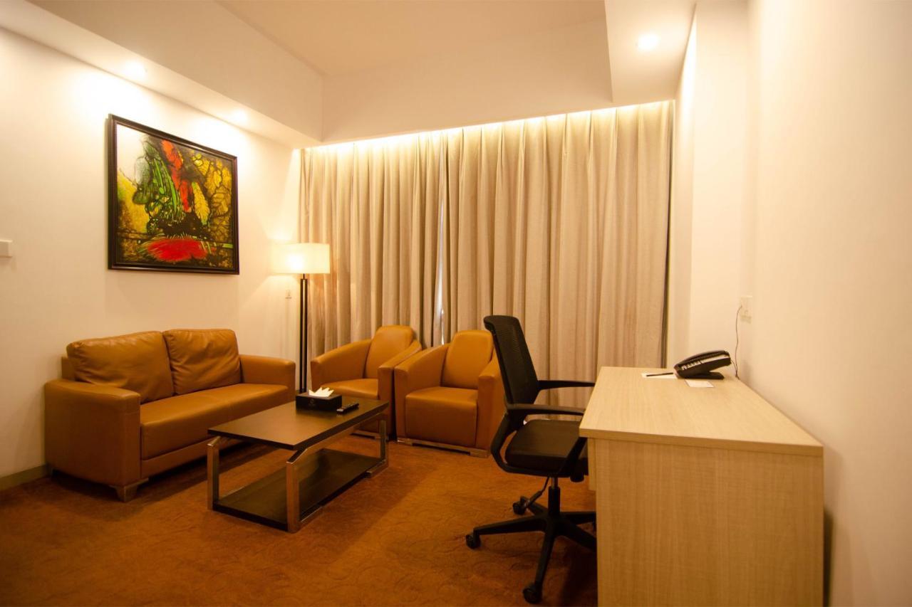 Best Western Sks Chattogram Csittagong Kültér fotó